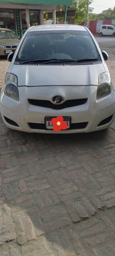 Toyota Vitz 2012