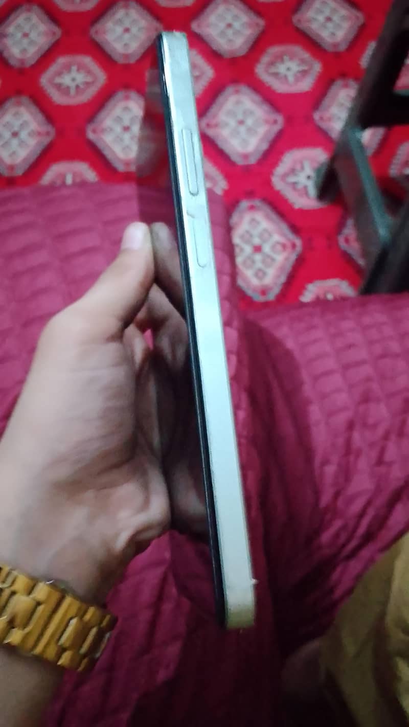 Realme Note 60x 2