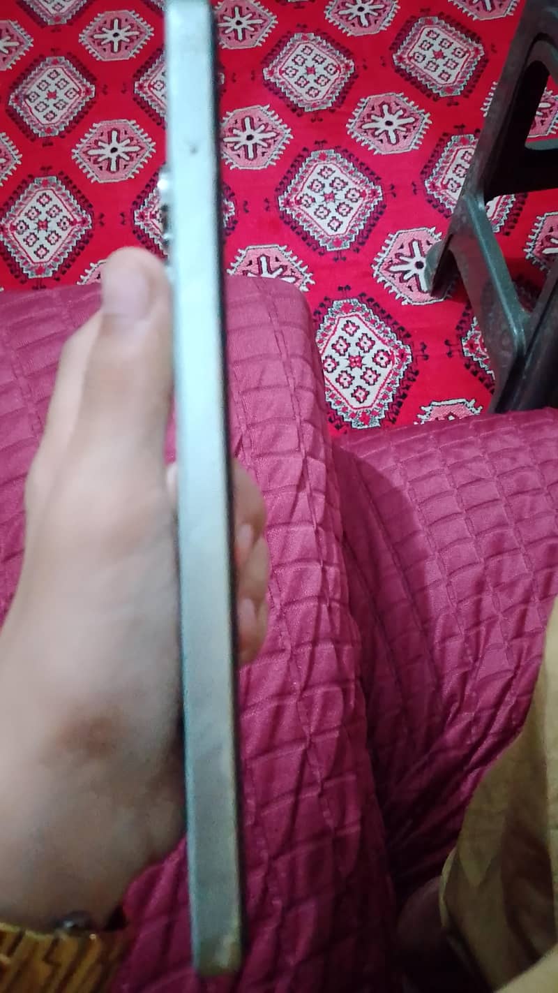 Realme Note 60x 3