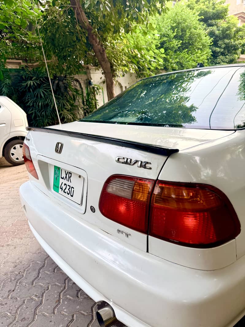 Ek 2000 11