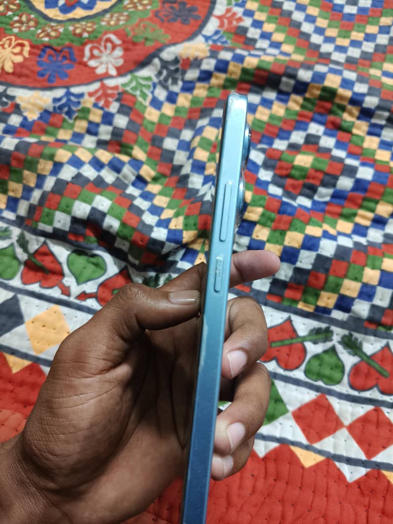 Xiaomi Redmi Note 13 4