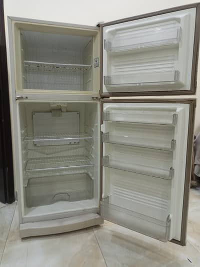 Dawlance Refrigerator! Urgent Sale