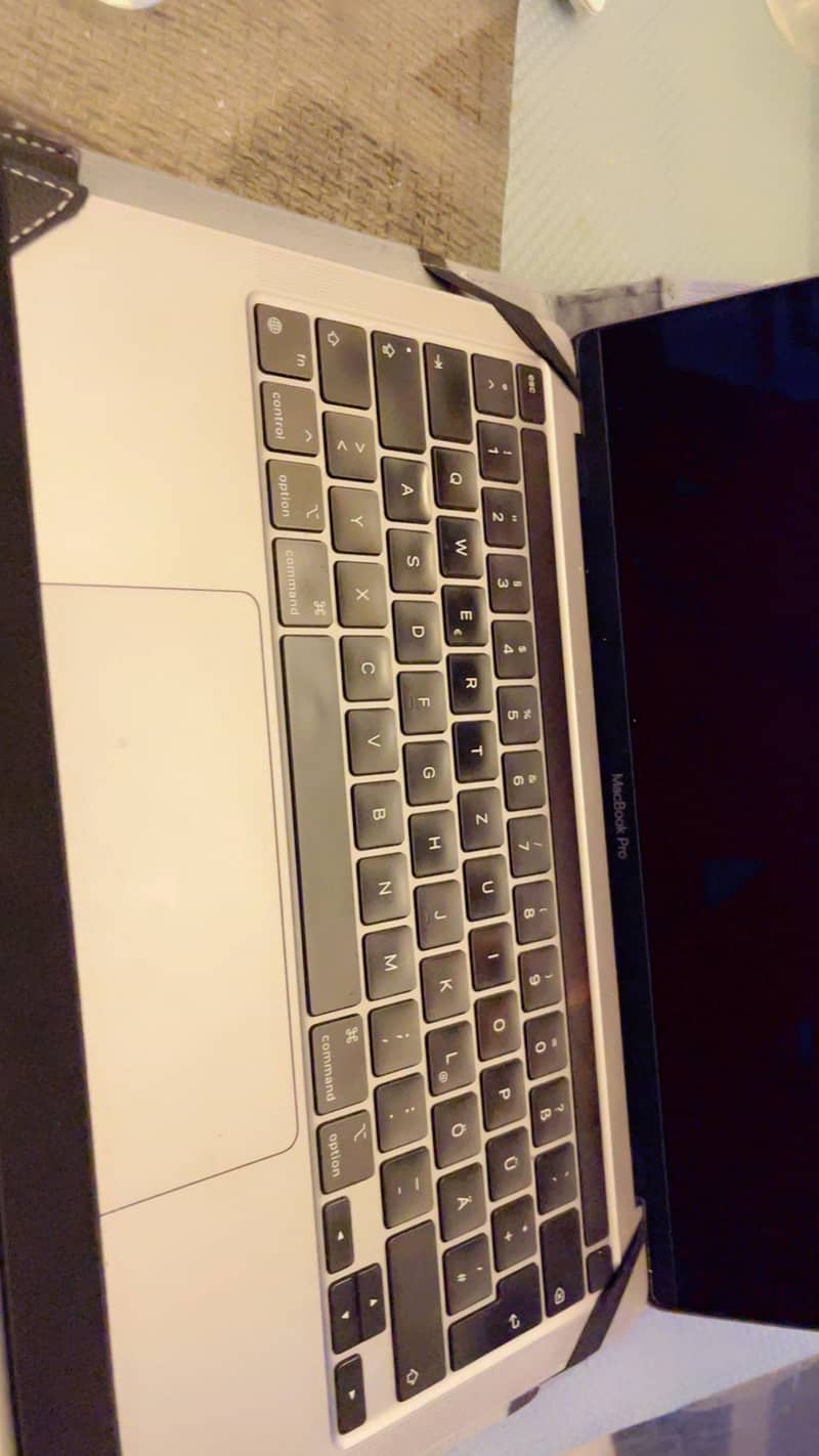Macbook MI pro 1