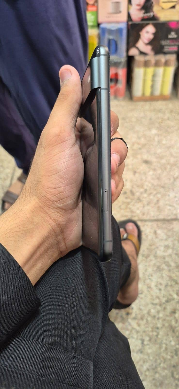 Google Pixel 8 3