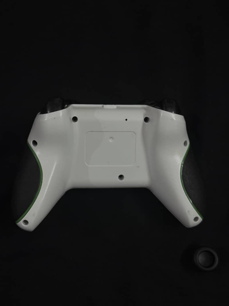 Wireless xbox one controller 1