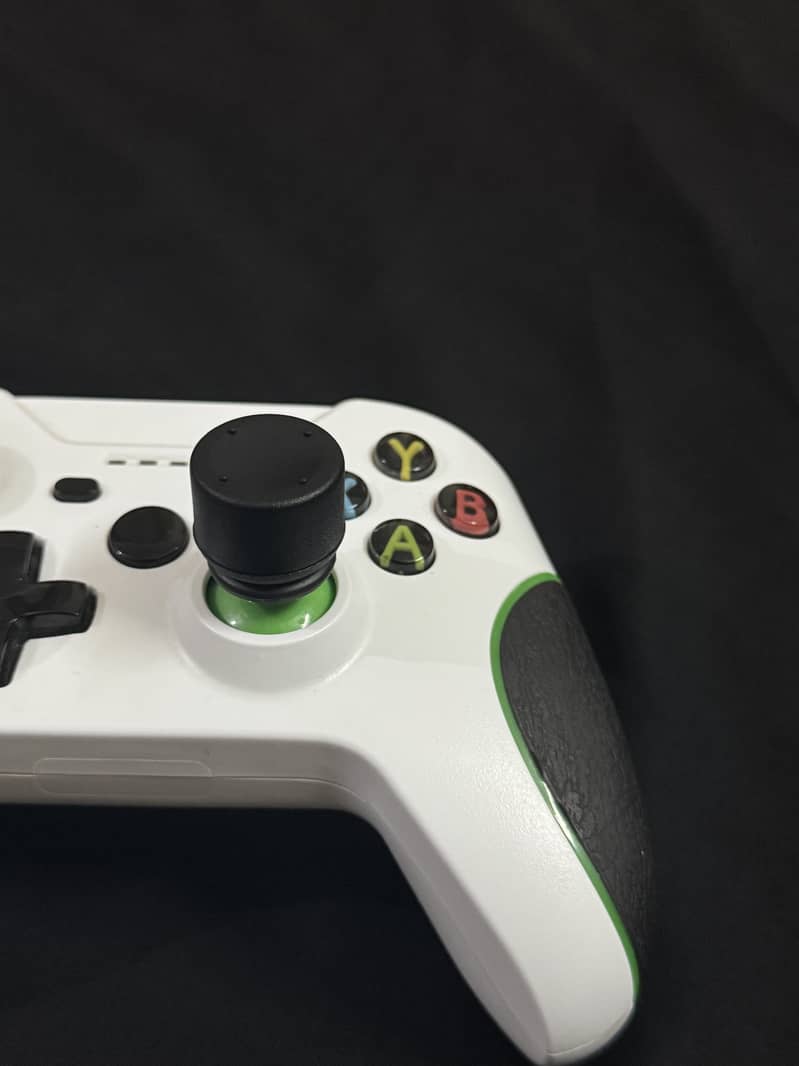 Wireless xbox one controller 4