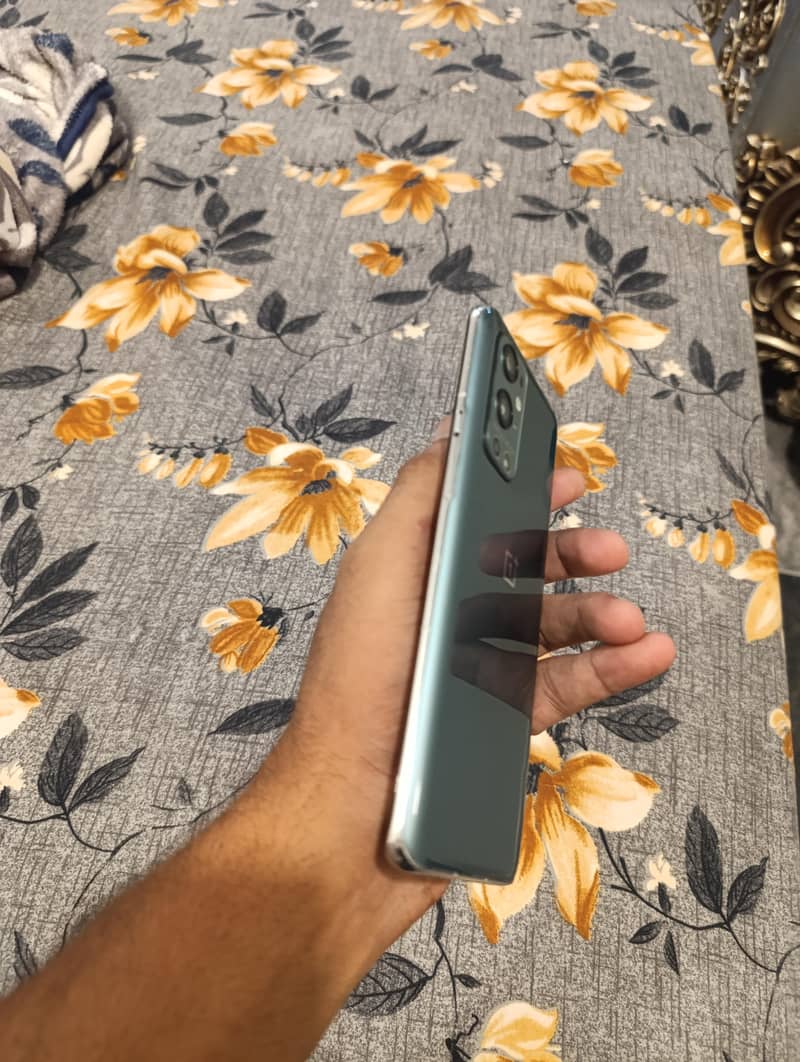 OnePlus 9 pro 5G 2