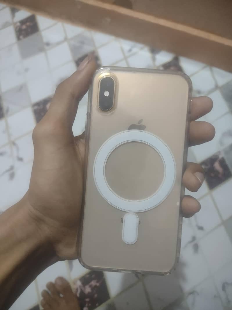 Apple iPhone X 3