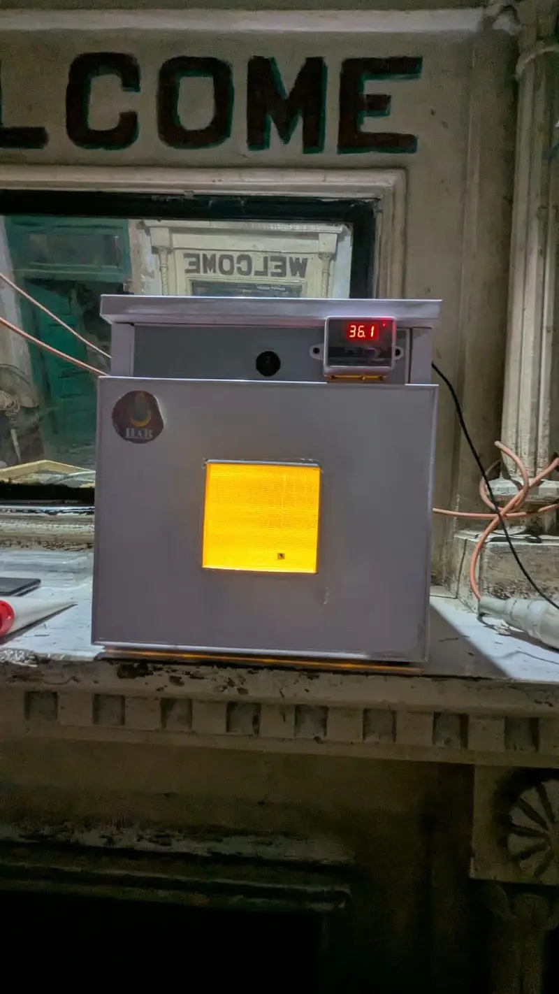 Eggs incubator machine for sale — photo 3