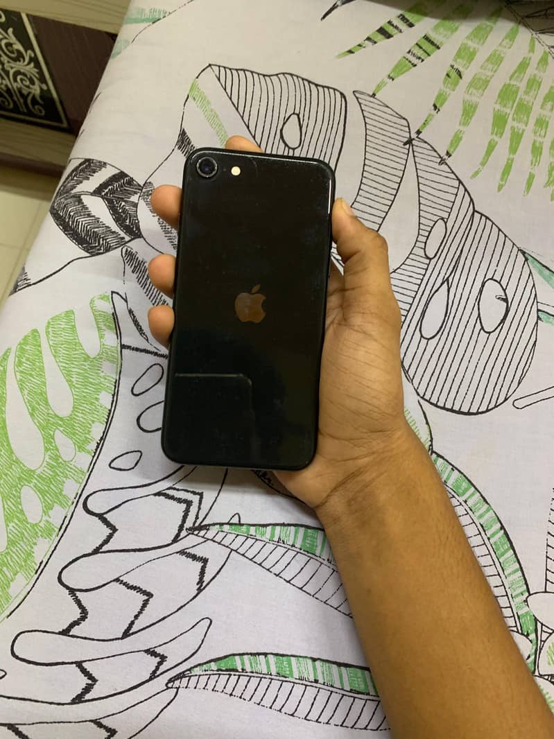 Apple iPhone SE 3