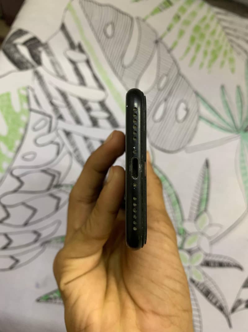 Apple iPhone SE 4