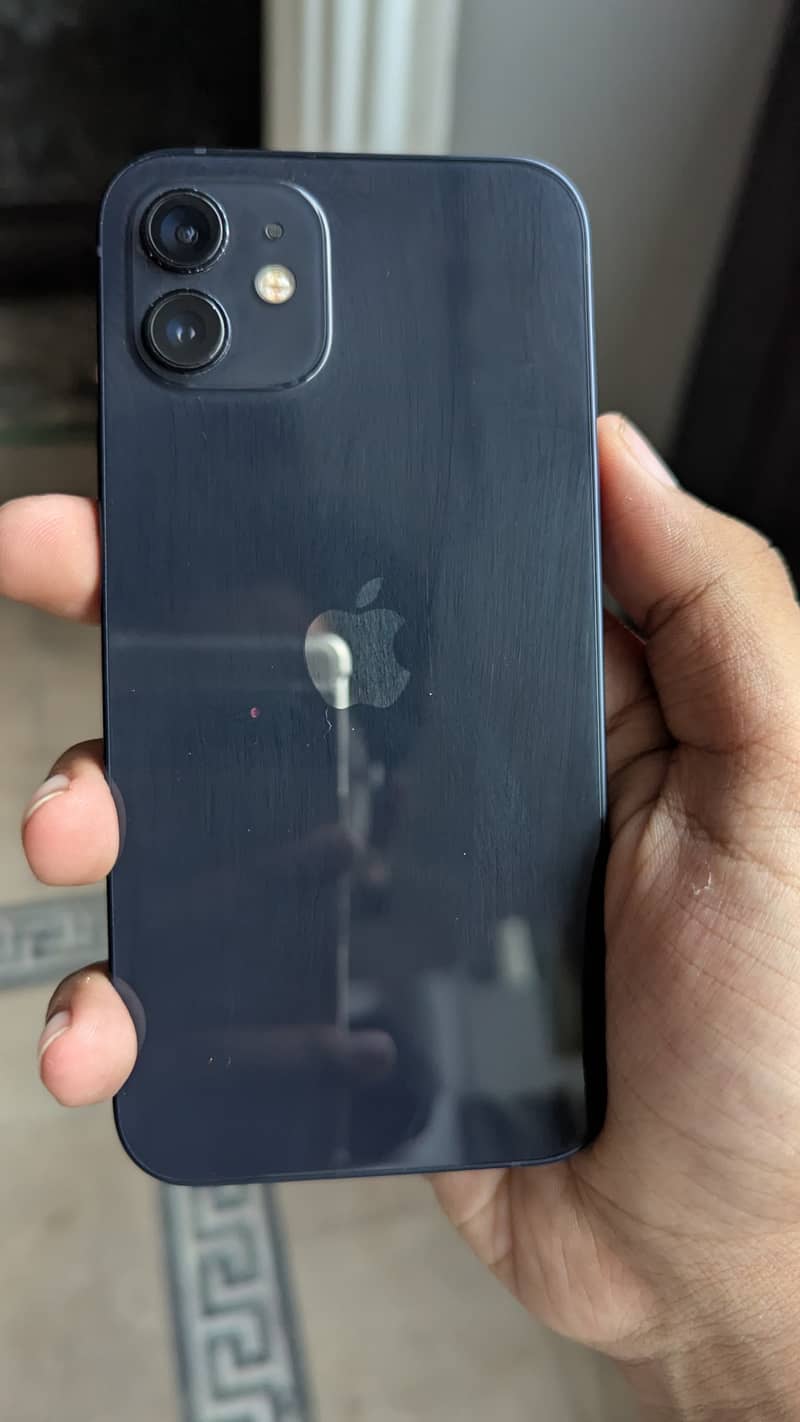 Apple iPhone 12 3