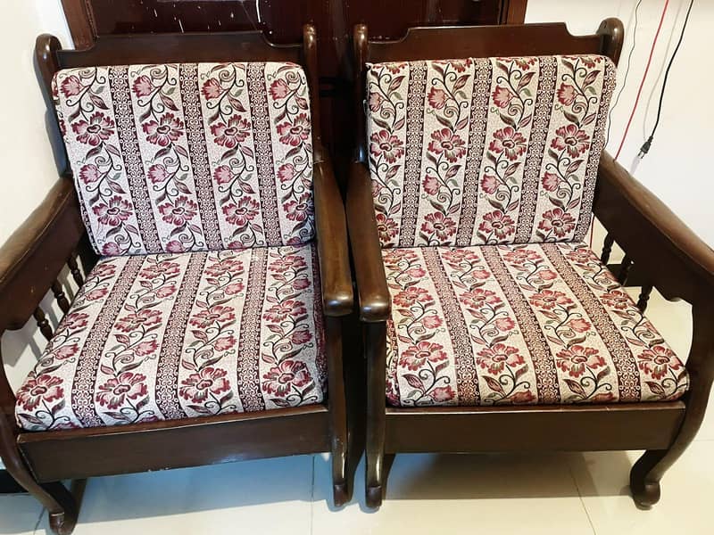 sofa selling 0