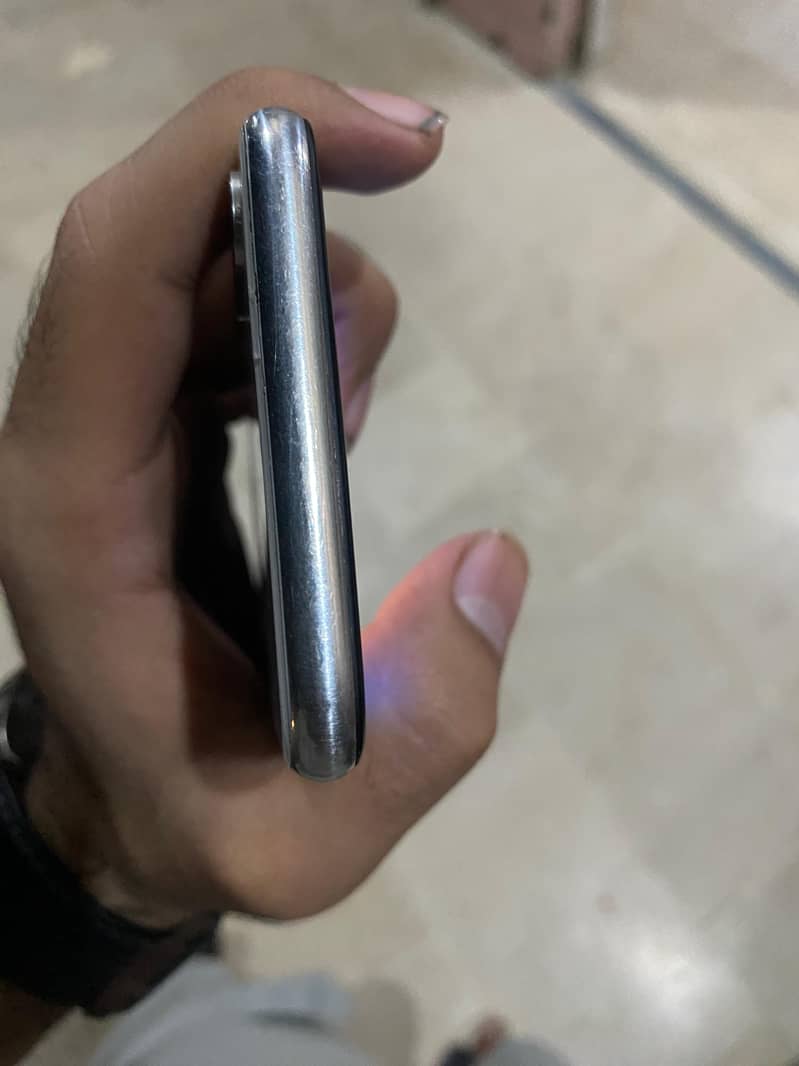 Apple iPhone X 2