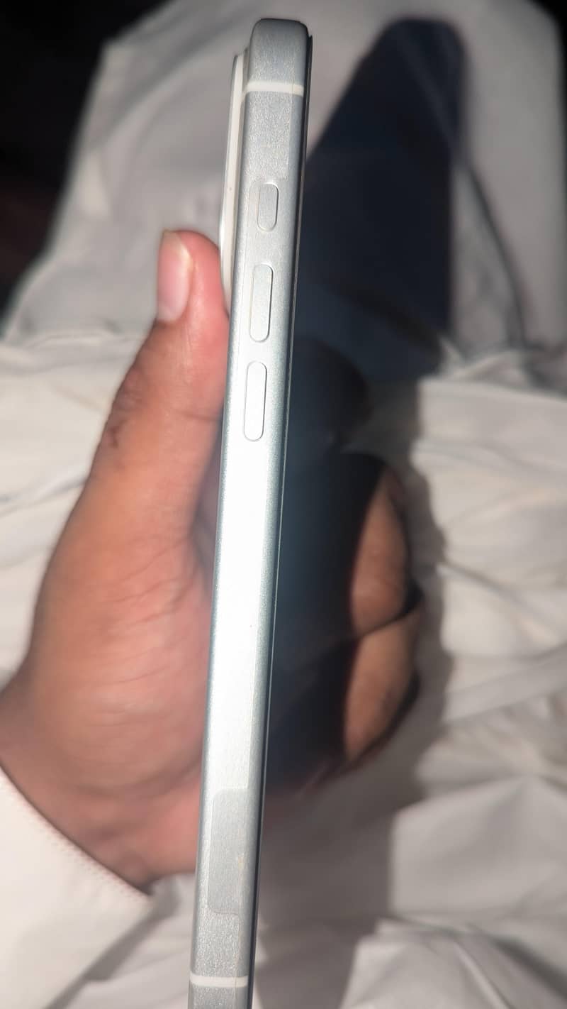 Apple iPhone 17 Pro Max 2
