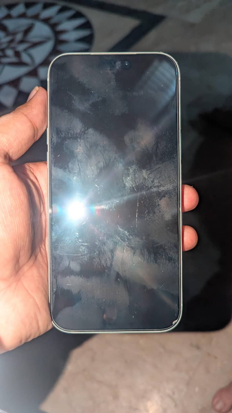 Apple iPhone 17 Pro Max 3