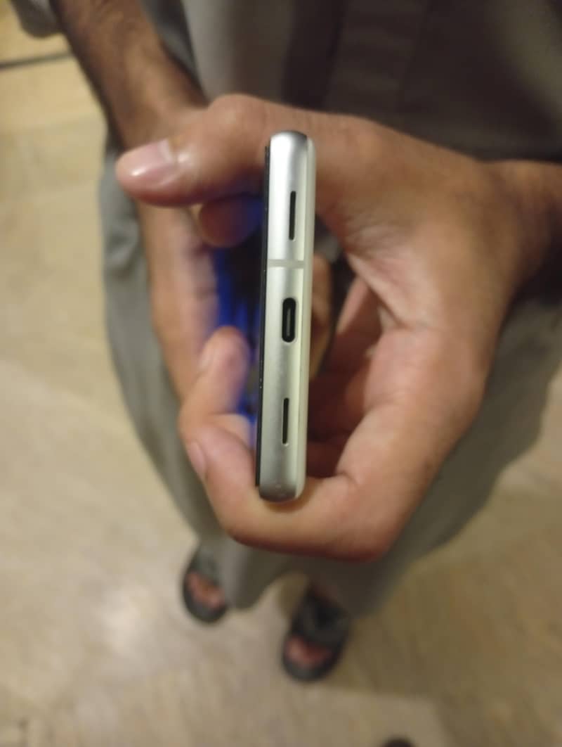 Google Pixel 7a 4