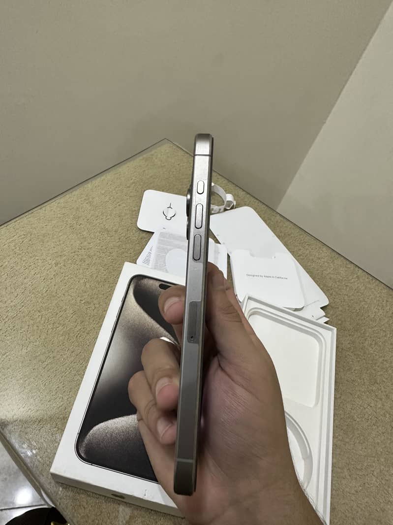 Apple iPhone 15 Pro Max 5