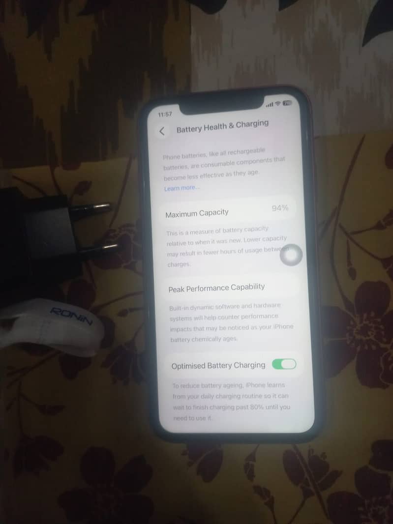 Apple iPhone 11 3