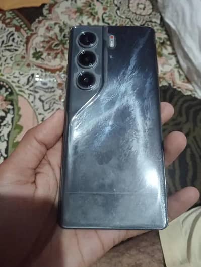 Tecno CAMON 40 Pro
