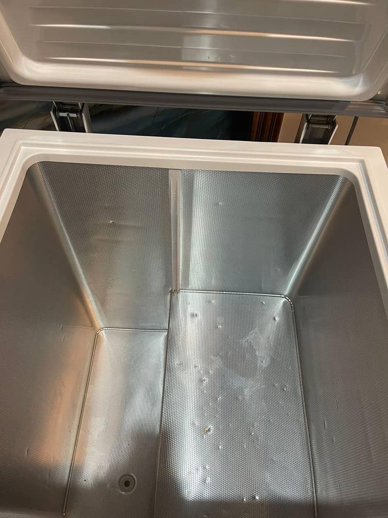 refrigerator 3