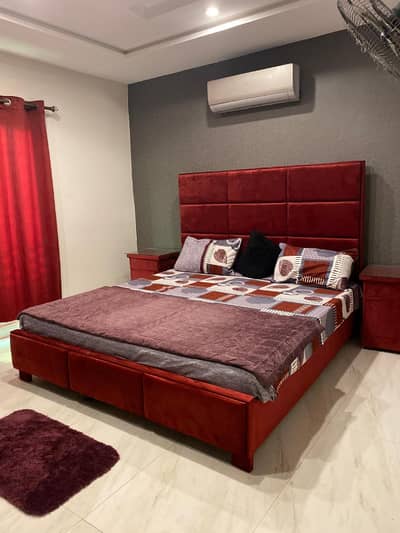 DAILY BASIS APARTMENT AVAILABLE FOR RENT IN TULIP BLOCK BAHRIA TOWN LAHORE