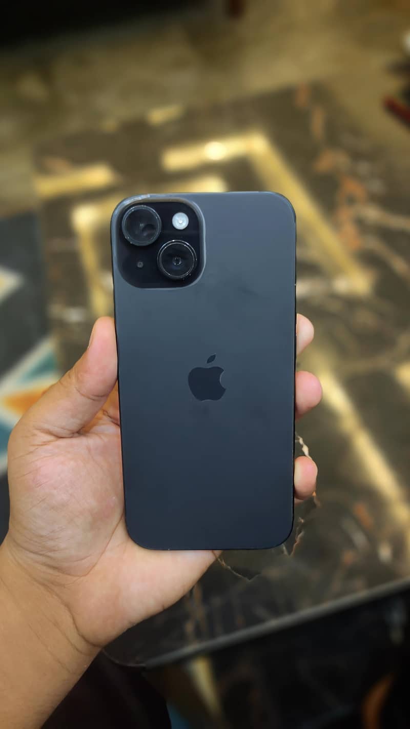 Apple iPhone 15 5