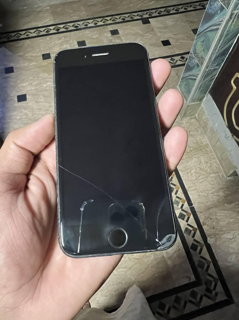 Apple iPhone SE 3