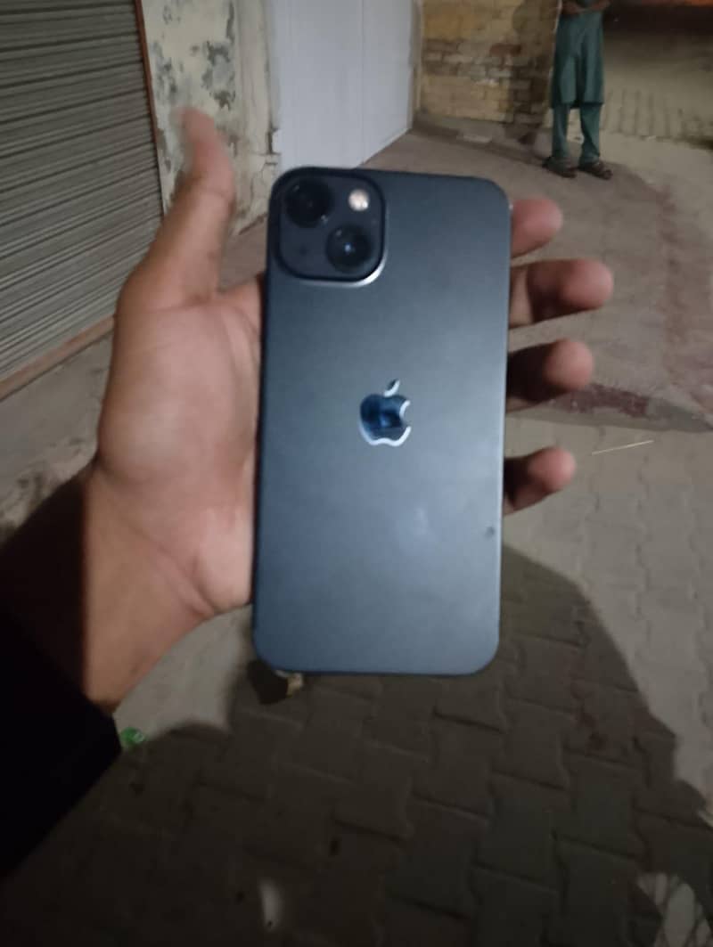 Apple iPhone 13 0