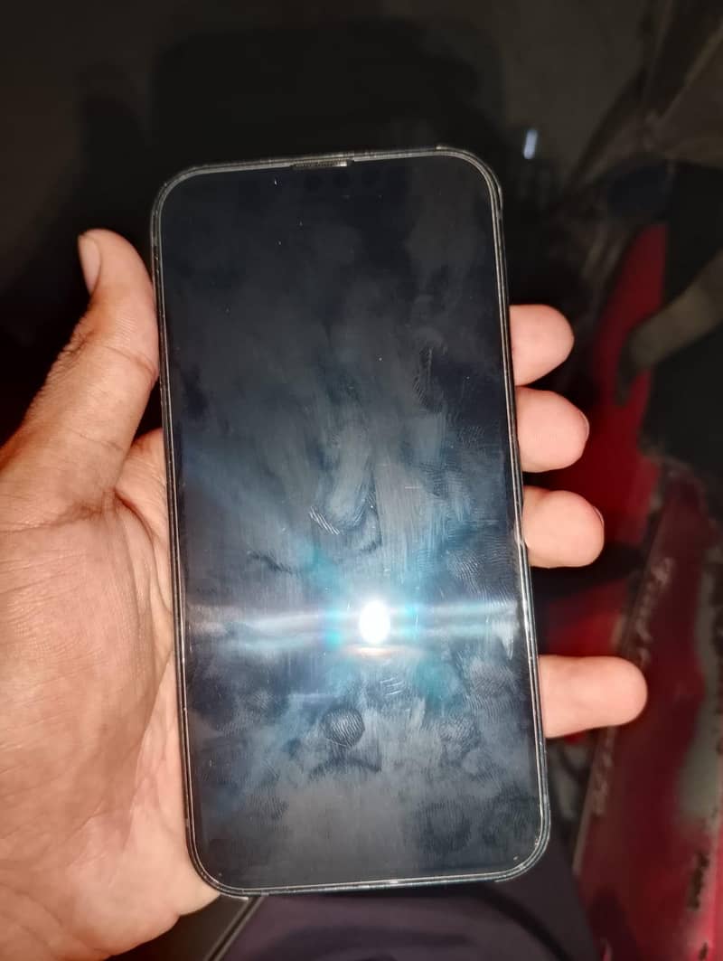 Apple iPhone 13 6
