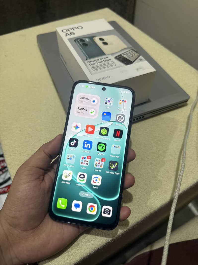 OPPO A6 1