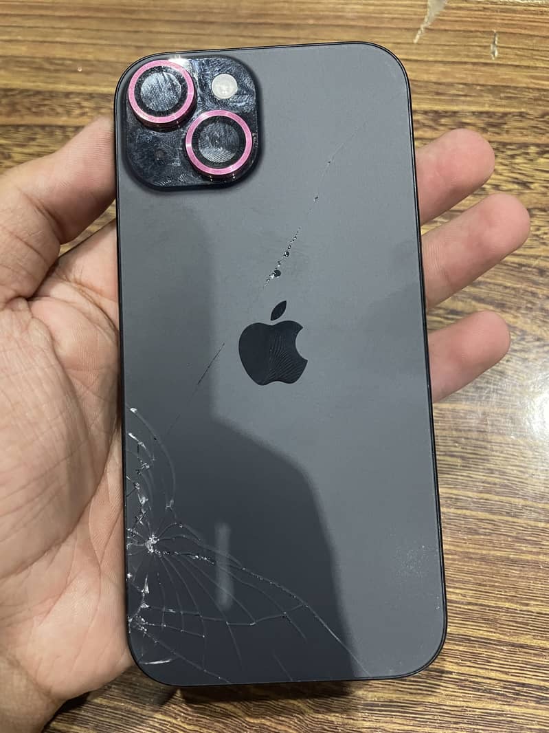 Apple iPhone 15 3