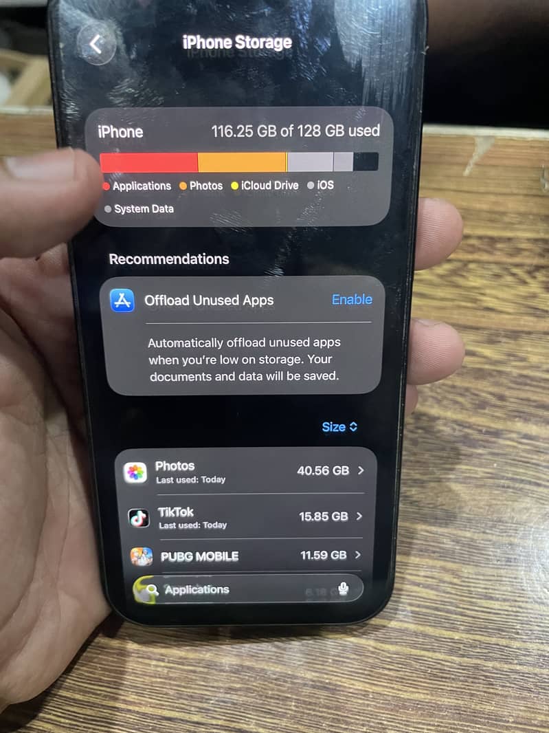 Apple iPhone 15 12