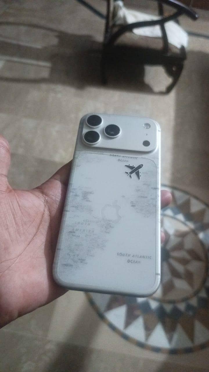Apple iPhone 17 Pro Max 0