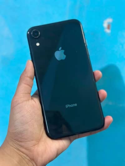 Apple iPhone XR