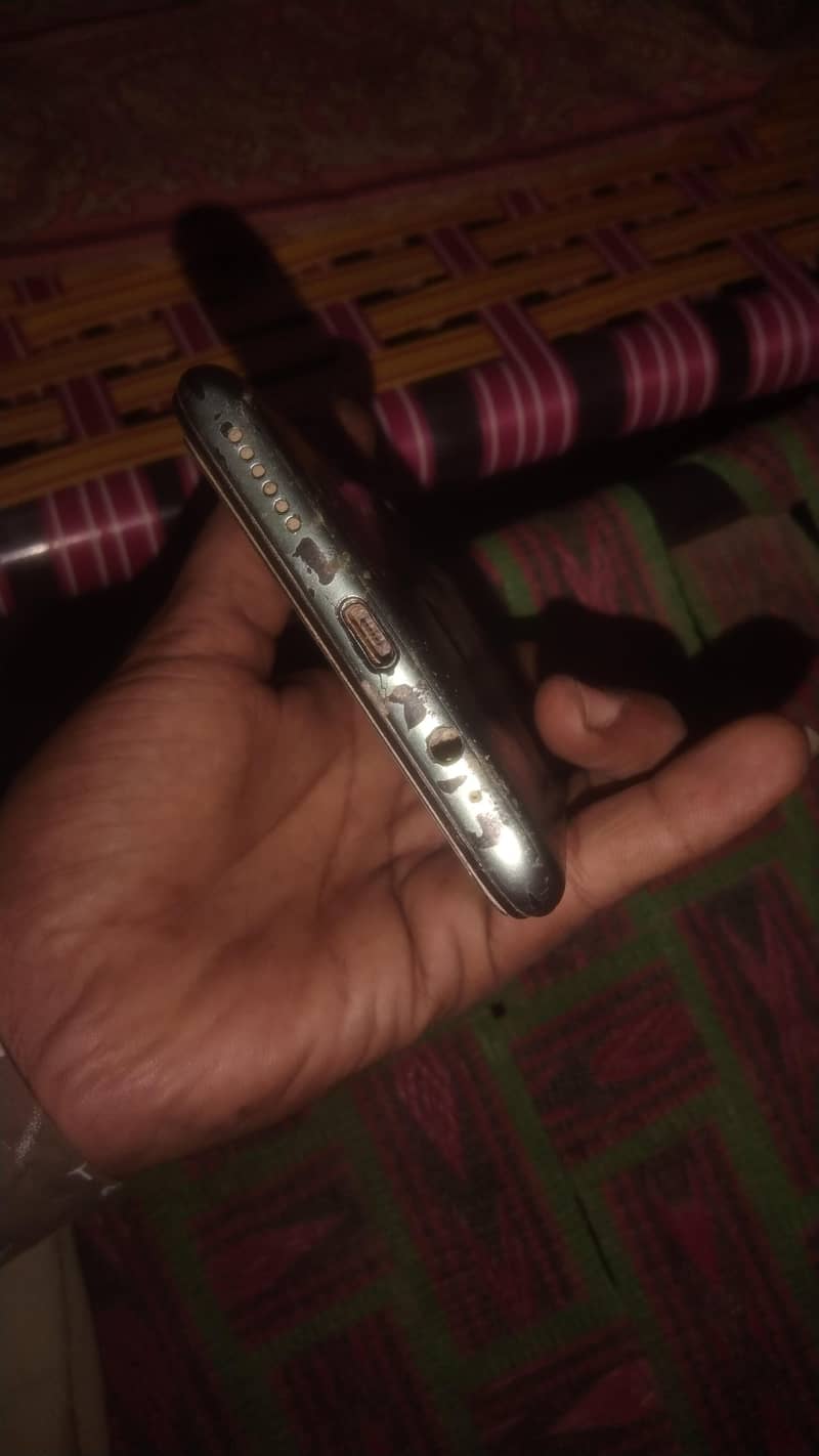 Tecno Spark 7Pro 4