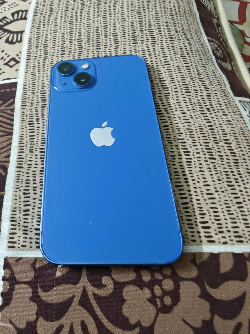 Apple iPhone 13 0
