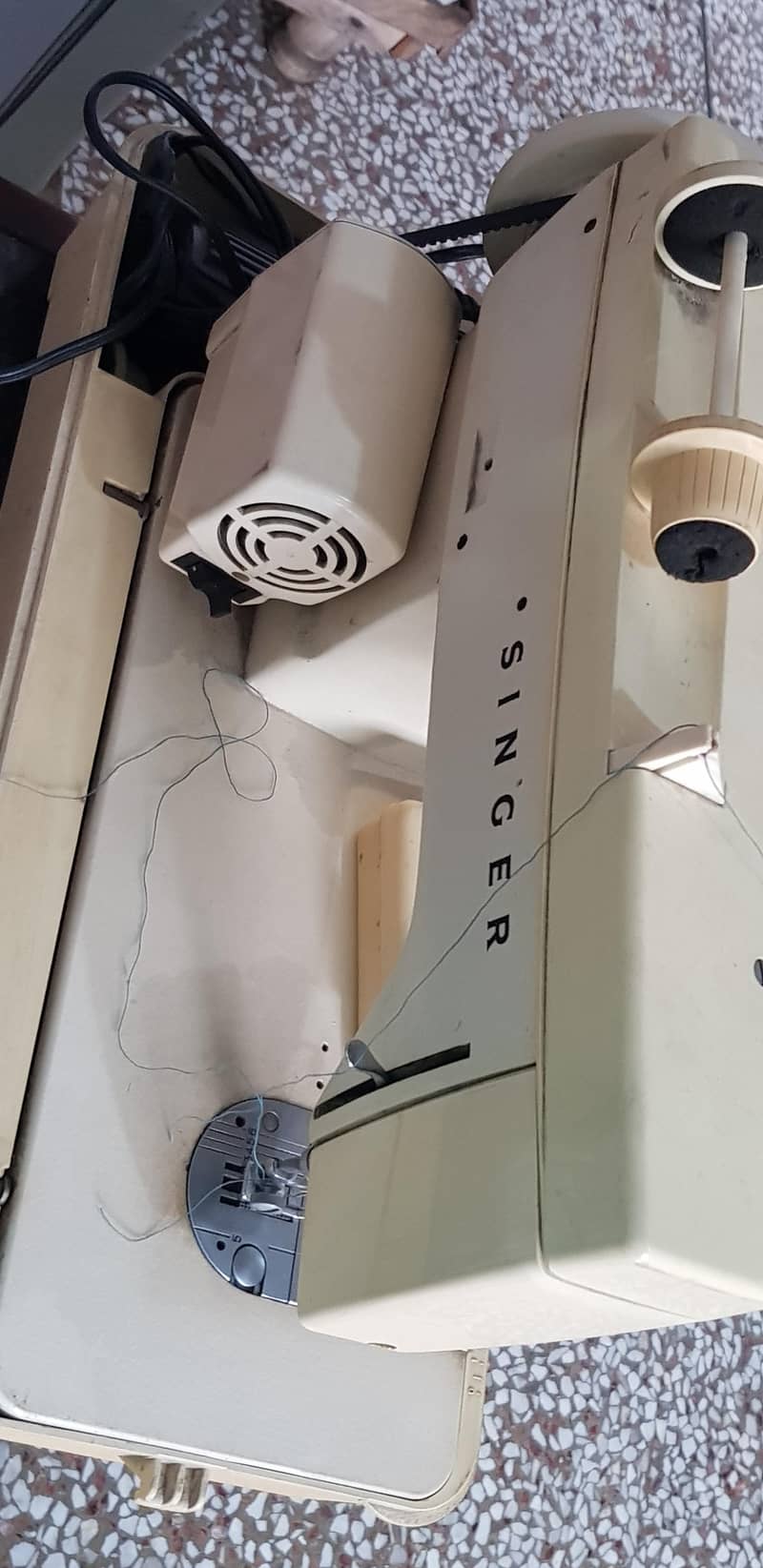 Singer sewing machine 1280 3