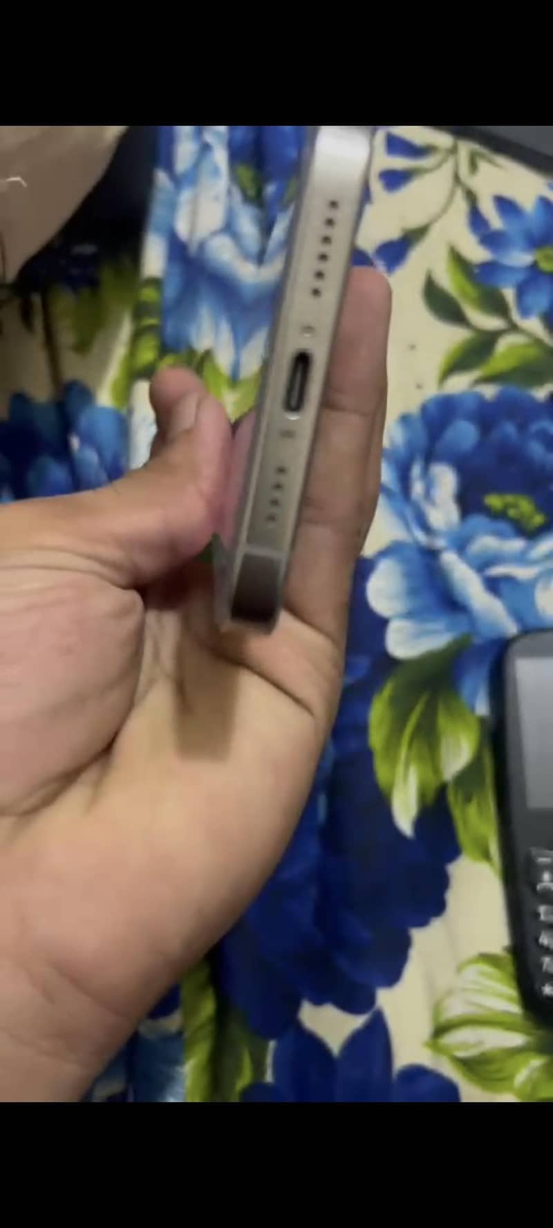 Apple iPhone 16 Pro Max 4