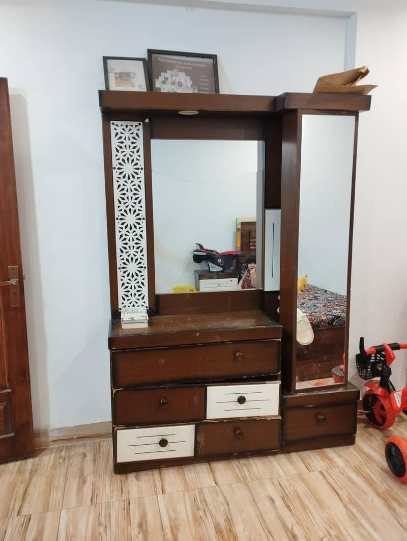 Dressing Table 1