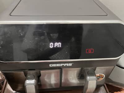 Geepas Dual Basket Air Fryer – Excellent Condition