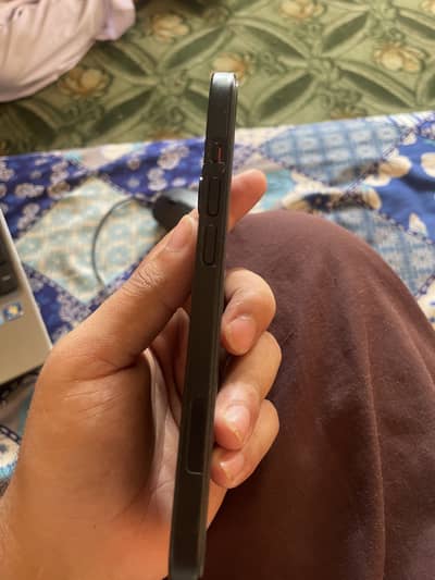 Apple iPhone 15
