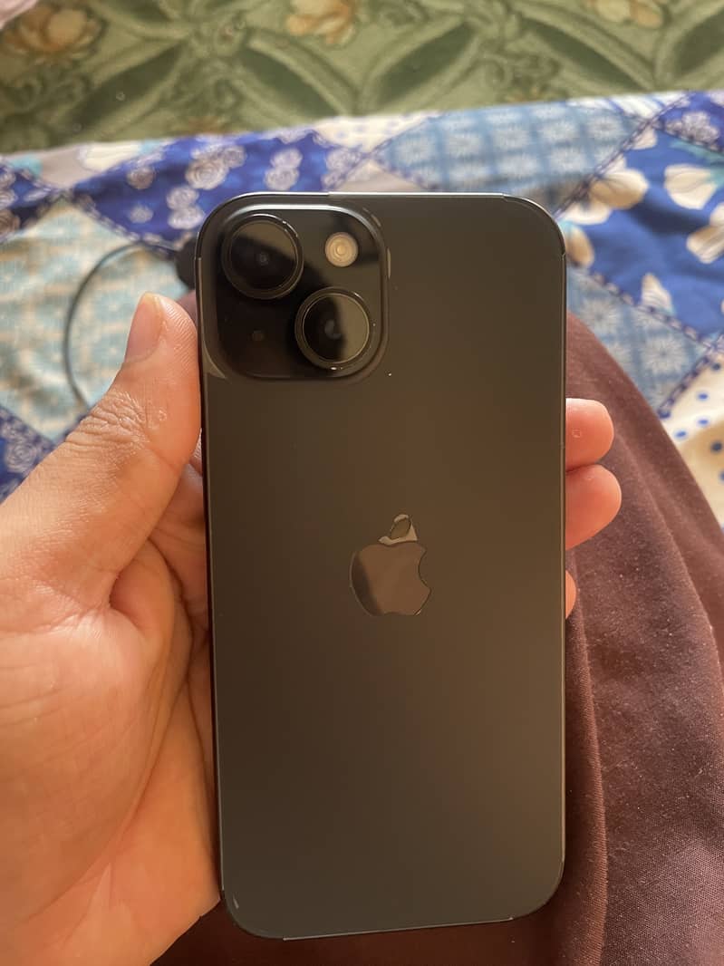 Apple iPhone 15 2