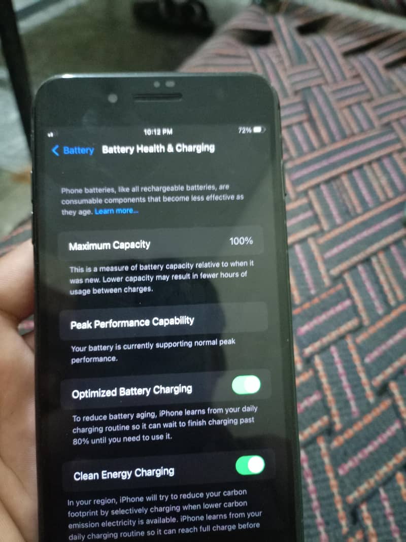 Apple iPhone 8 Plus 0