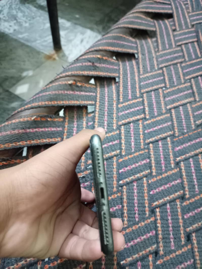 Apple iPhone 8 Plus 2