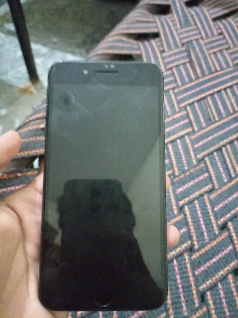 Apple iPhone 8 Plus 7