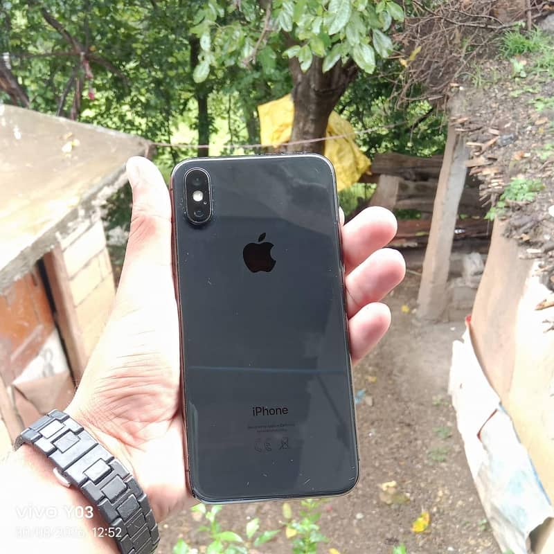 Apple iPhone X 0