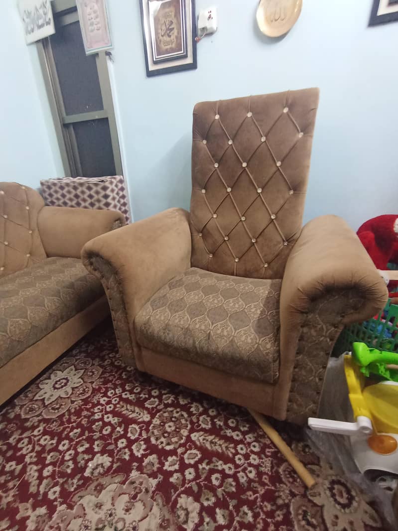 selling sofas 2