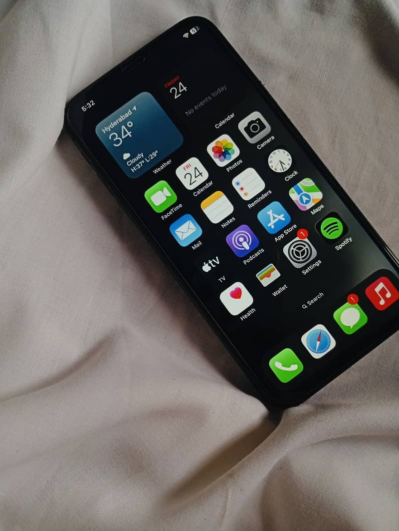 Apple iPhone X 2