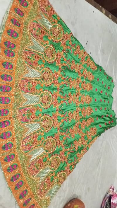 mehndi lehnga